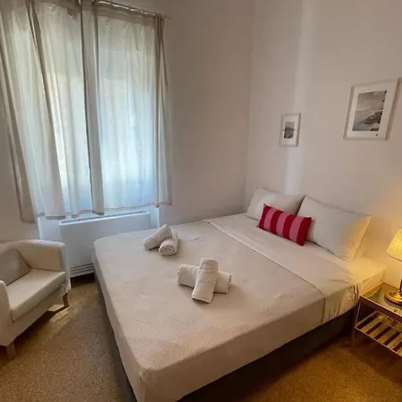 Panos Modern 3-bedroom דירה *