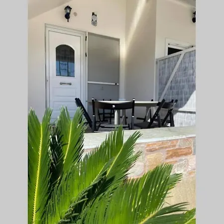 Panos Modern 3-bedroom Апартаменты